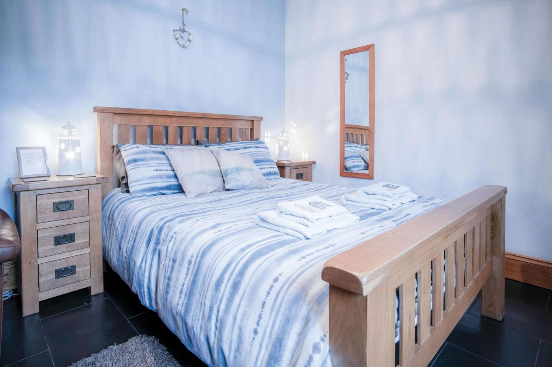 Holiday home Primrose - 1 Bedroom - Llanteg Crunwear
