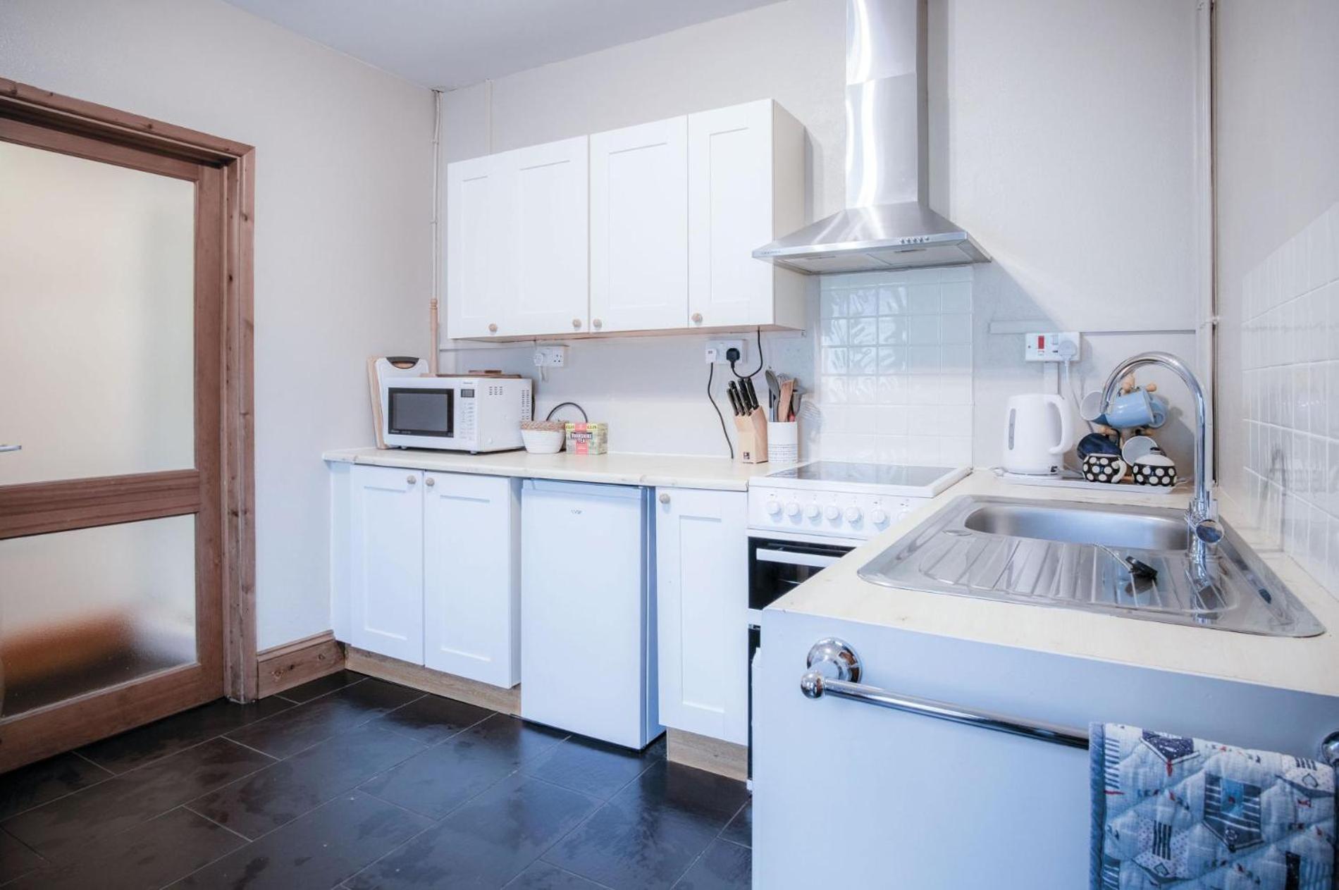 Primrose - 1 Bedroom - Llanteg Holiday home *