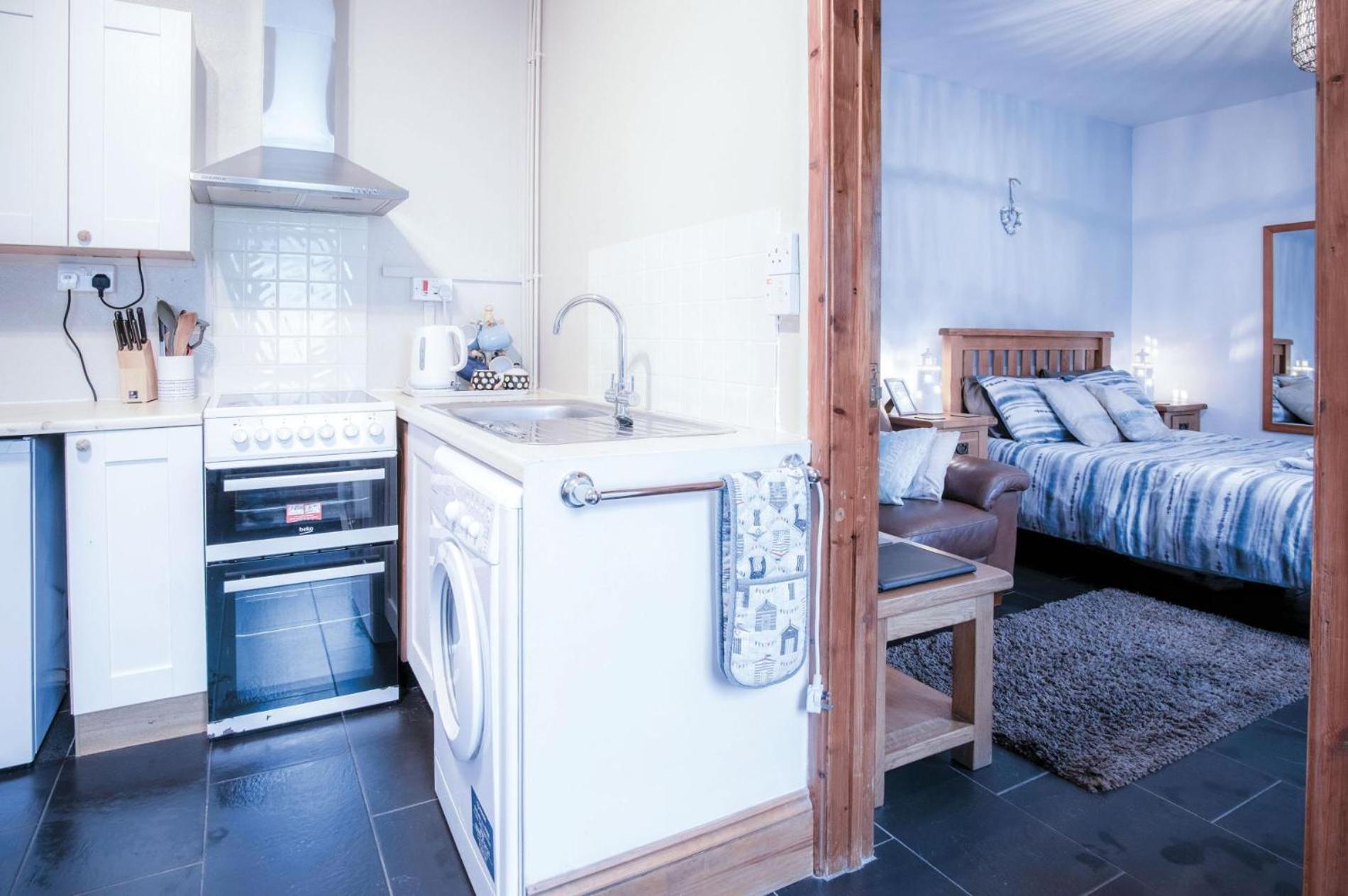 Primrose - 1 Bedroom - Llanteg Crunwear